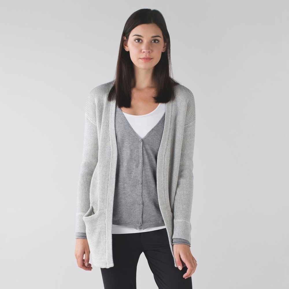 Lululemon | Vestigan in Heathered Medium‎ Grey / Heathered Angel Wing